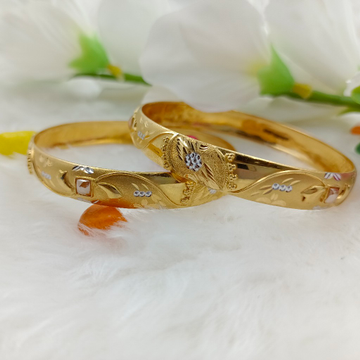 916 PLAIN GOLD BANGLE by Ranka Jewellers