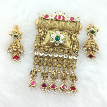 916 Gold Antique Pendant Set by Ranka Jewellers
