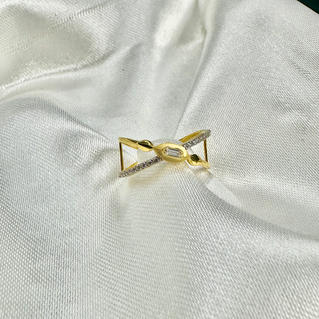 FANCY LADIES RING