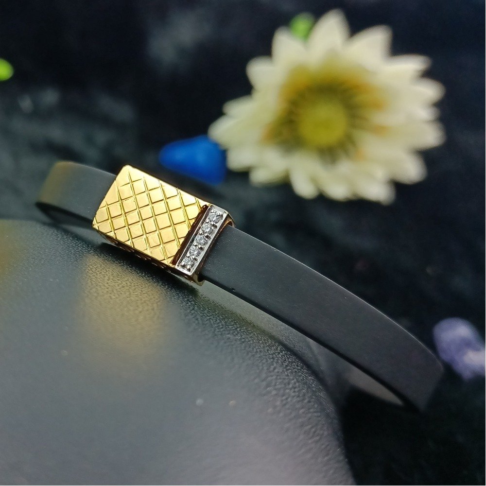 18Kt Gold Leather Belt Gents Bracelet