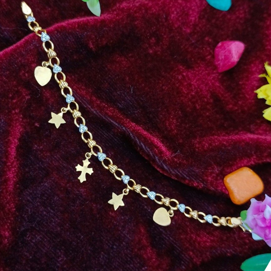 916 Gold Fancy Charm Ladies Lucky