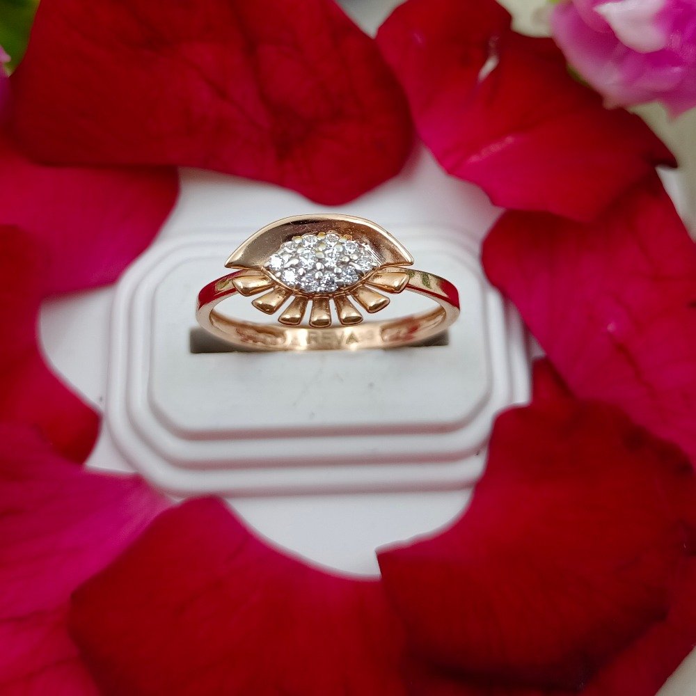 916 Gold CZ Elegant Design Ring