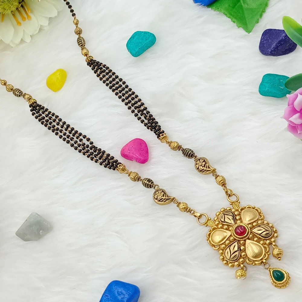 916 GOLD FANCY PANDENT MANGALSUTRA