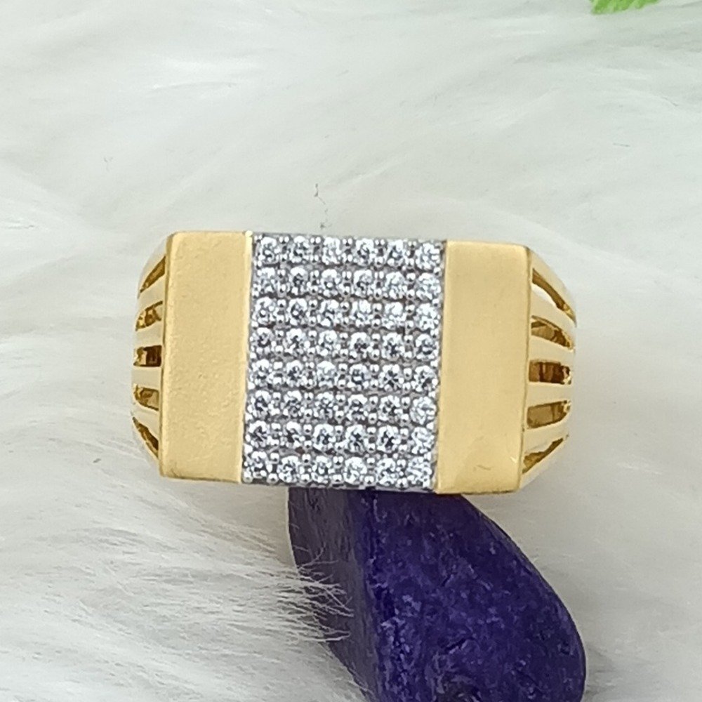 916 GOLD CZ CLASSIC GENTS RING