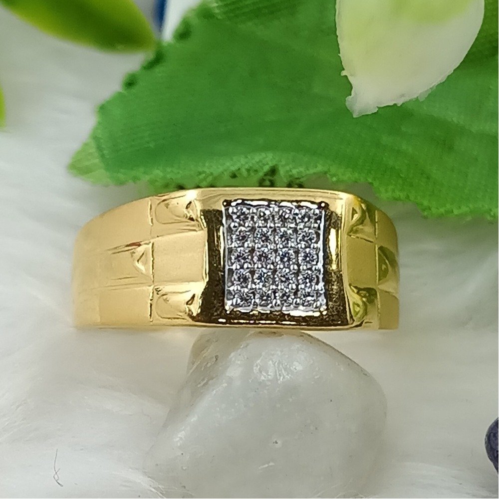 916 gold  cz gents ring