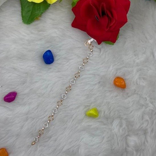 18KT LADIES FANCY LUCKY